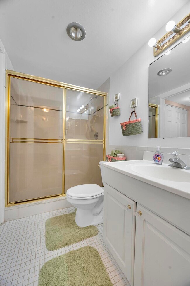 Building Photo - 3492 NE Causeway Blvd