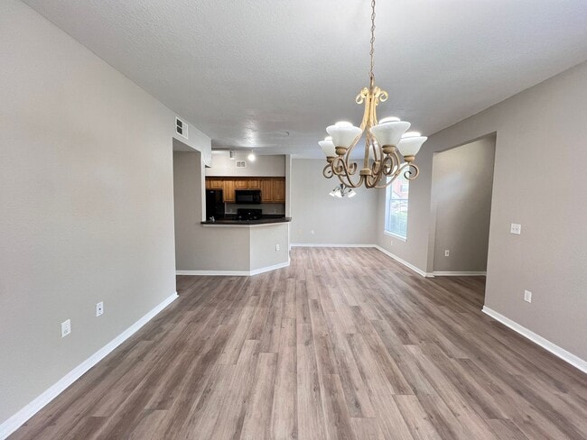 Building Photo - Gorgeous apartment for rent!