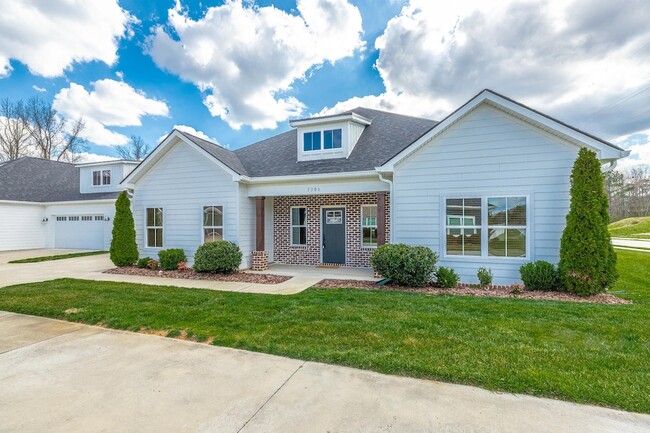 Building Photo - 3306 Stonecreek Dr