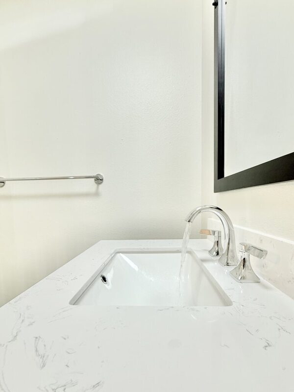 Building Photo - 1221 Jewel Ave