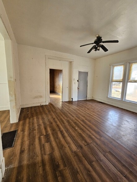 Building Photo - 254 W Peoria Ave