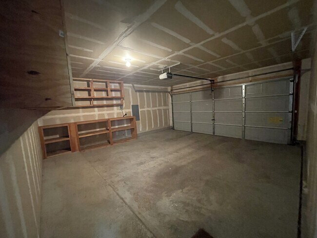 Building Photo - 10011 Calle Chulita NW
