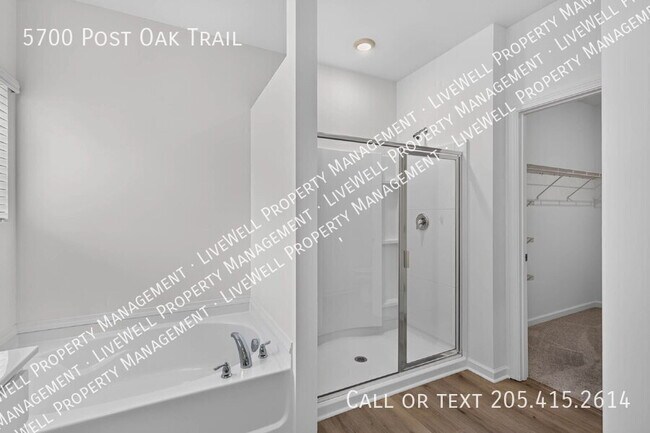 Building Photo - 5700 Post Oak Trl
