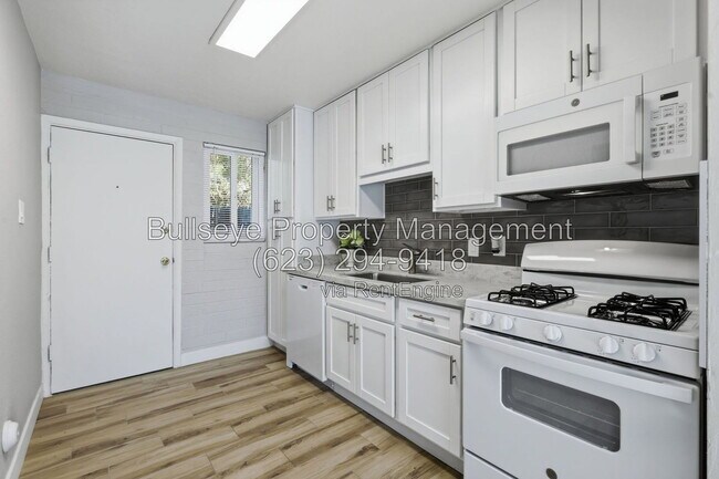 Building Photo - 1921 E Osborn Rd