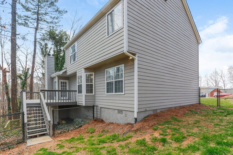 Building Photo - 25 Karen Camille Dr NW