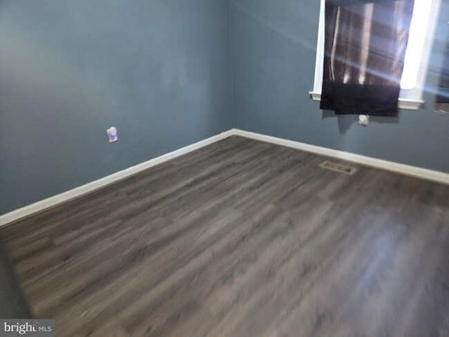 Building Photo - 2118 Cedar Barn Way