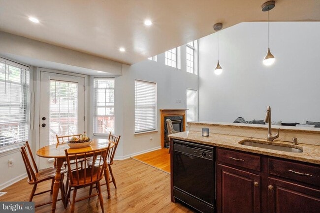 Building Photo - 34 Birmingham Dr