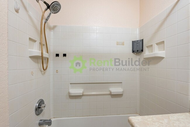 Building Photo - CALL US TODAY AT (505) 808-6467 TO SCHEDULE A CONVENIENT SHOWING