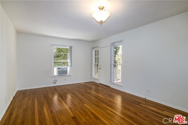 Building Photo - 2334 Keeler St