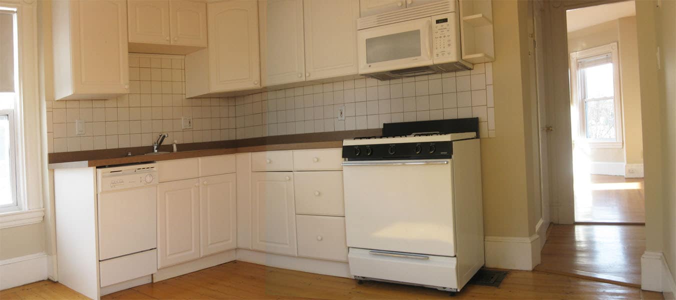 Kitchen - 70 Church St