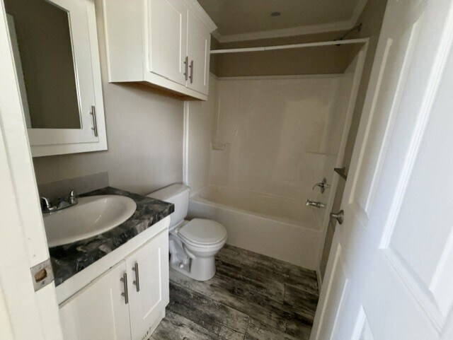 Building Photo - 318 Parkland Ct