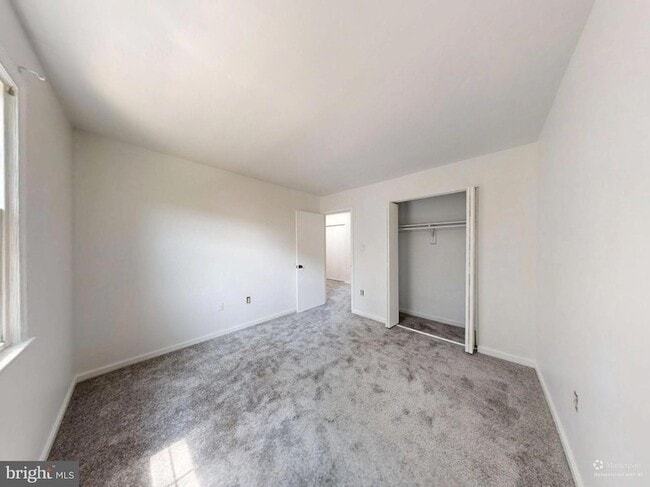 Building Photo - 8105 Kenova Ln