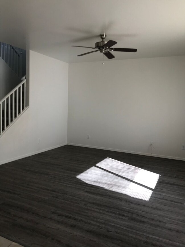 Building Photo - 1 month free rent if rented before New Years Day! Spacious 3br Home in Cortessa $1,899.00