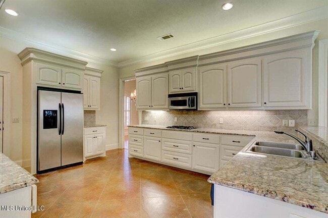 Building Photo - 143 Sonnett Cir
