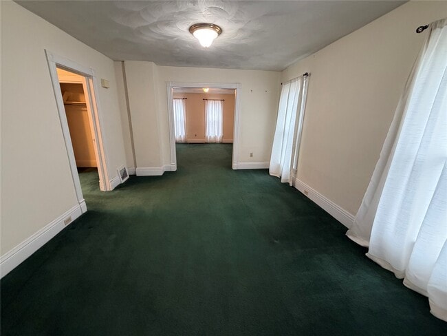 Building Photo - 928 W 3rd St