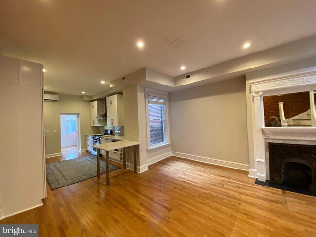 Building Photo - 19 T St NE