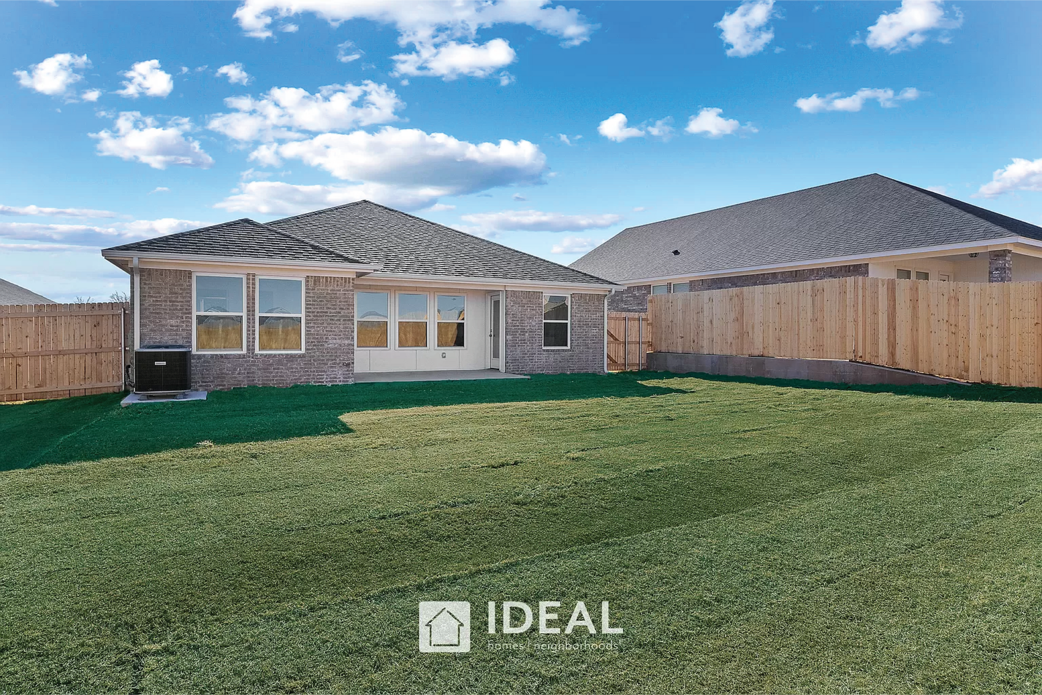 Fully Fenced back yard - 4314 W Country Club Dr