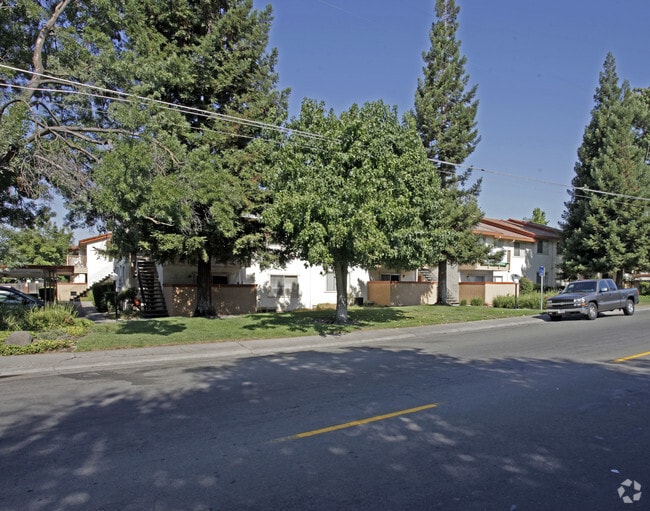Building Photo - Pacific Oaks Apartments