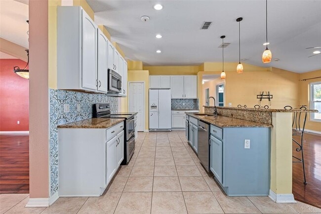 Building Photo - 33 Seamanship Trail