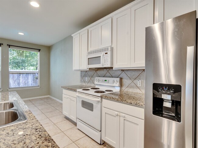 Building Photo - 94 Cornflower Dr
