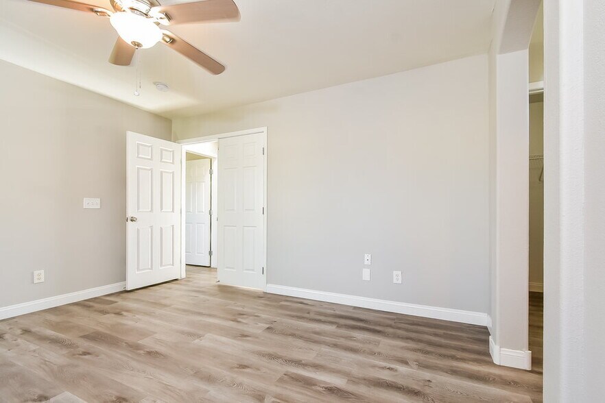 Building Photo - 10517 Silver Cholla Ct