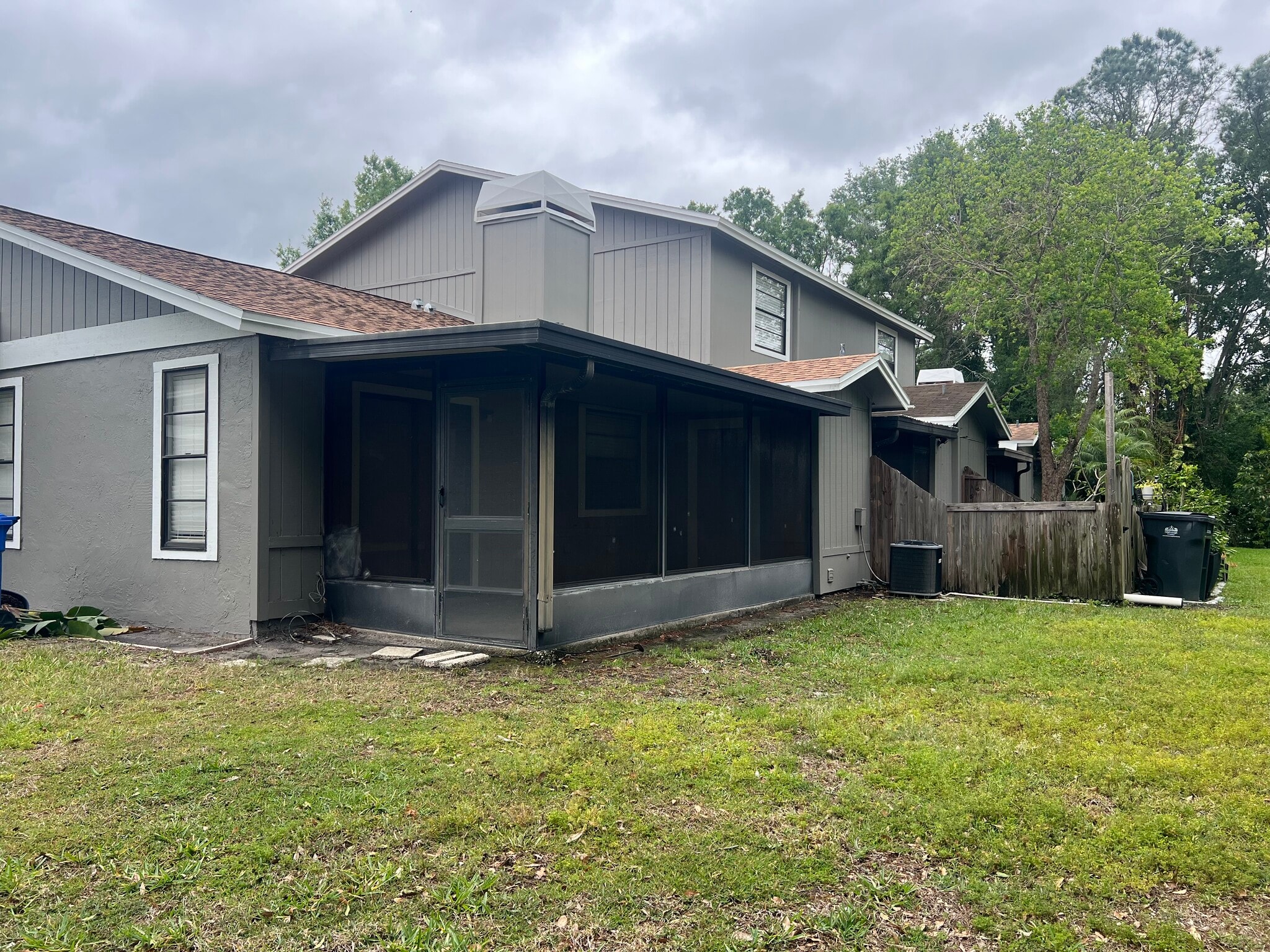 Building Photo - 10101 Lake Oak Cir