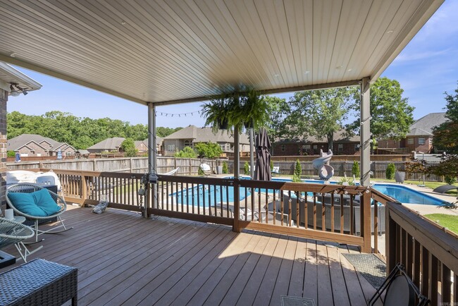 Building Photo - 37 Cypress Creek Dr