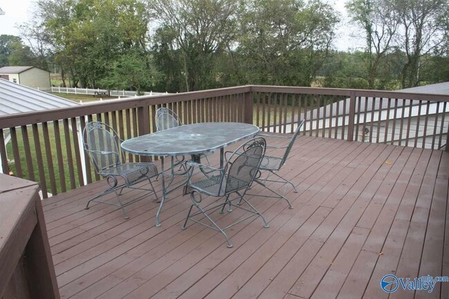Building Photo - 5361 Bay Village Dr