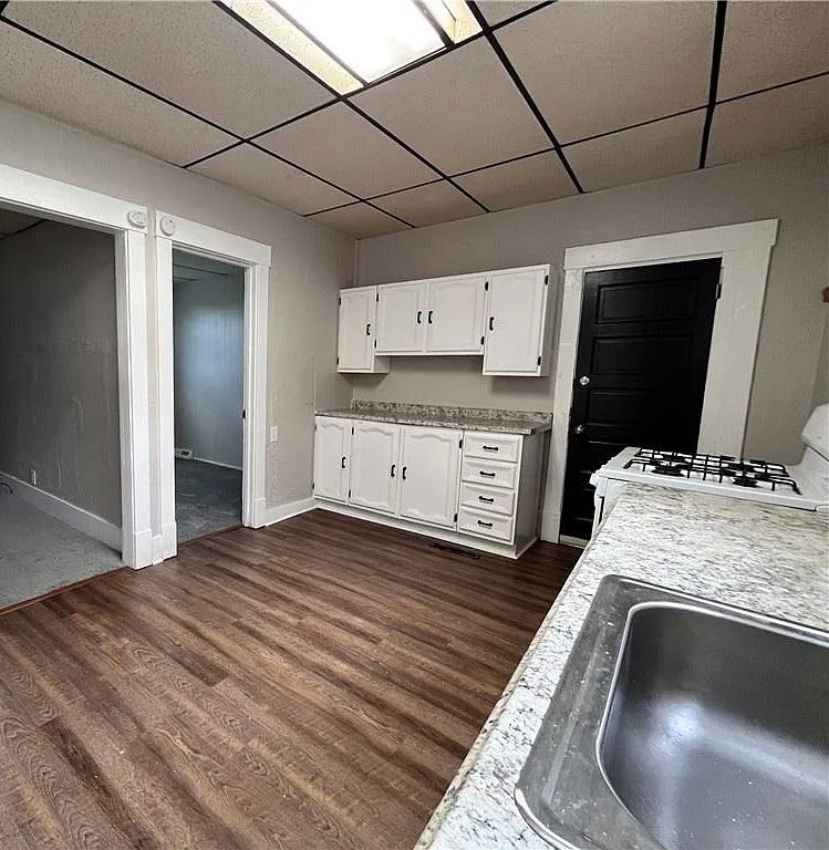 Building Photo - 201 Crescent Ave