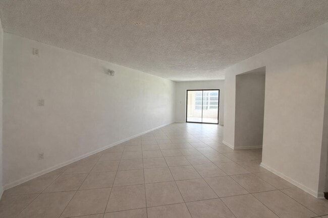 Building Photo - 9440 SW 8th St