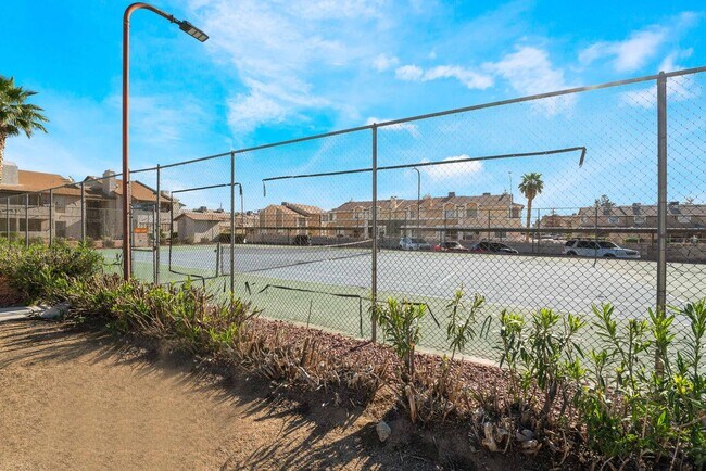 Building Photo - Charming 2-Bedroom Condo!