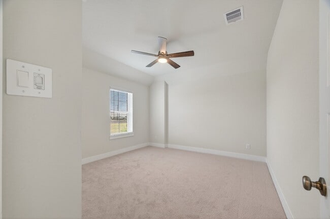Building Photo - 6822 Ivory Sedge Trl
