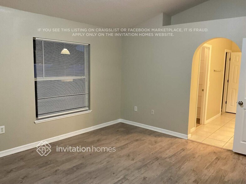 Building Photo - 2915 Ariel Ave