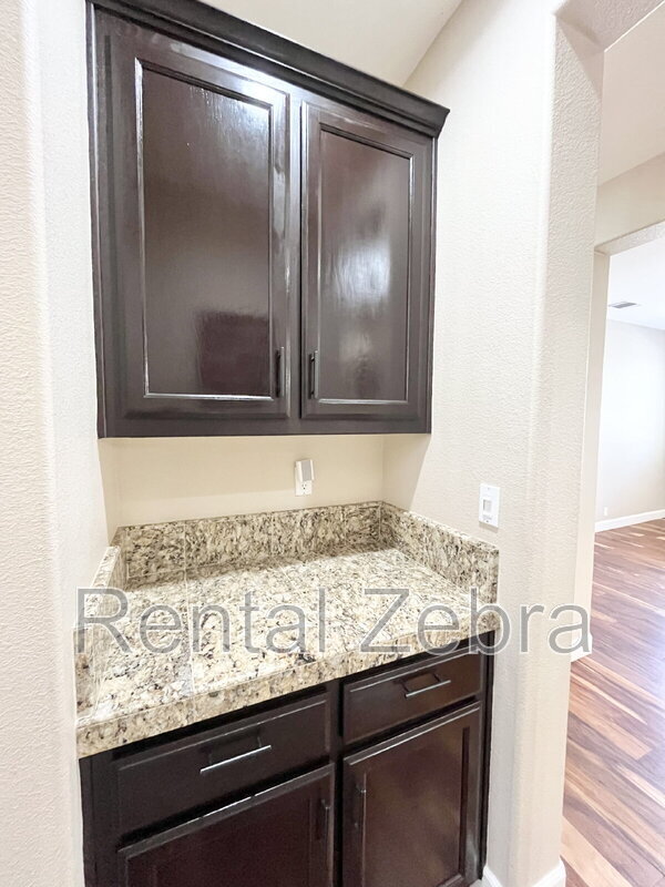 Building Photo - 1221 CAVALAIRE Ct