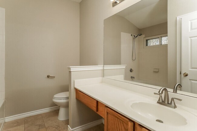 Building Photo - Beautiful Rental in Stone Oak Meadows – First Full Month FREE!