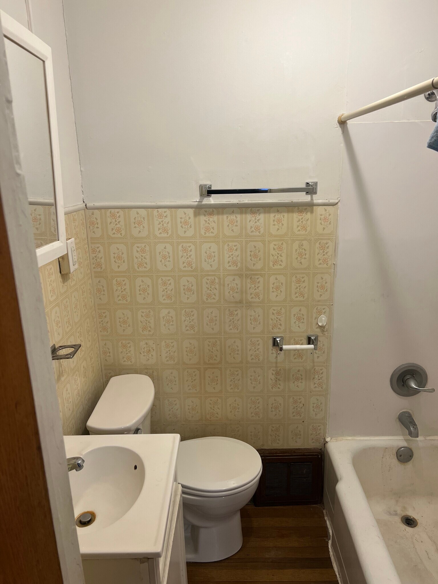 Building Photo - 25 Carroll St