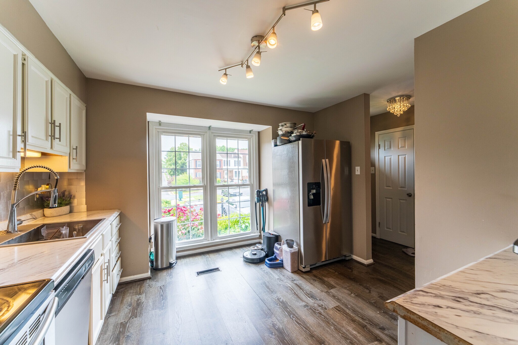 Building Photo - 4522 Sparrow Ct