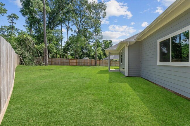 Building Photo - 15109 Paradise Ct