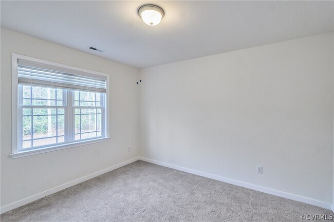 Building Photo - 5949 Autumnleaf Dr