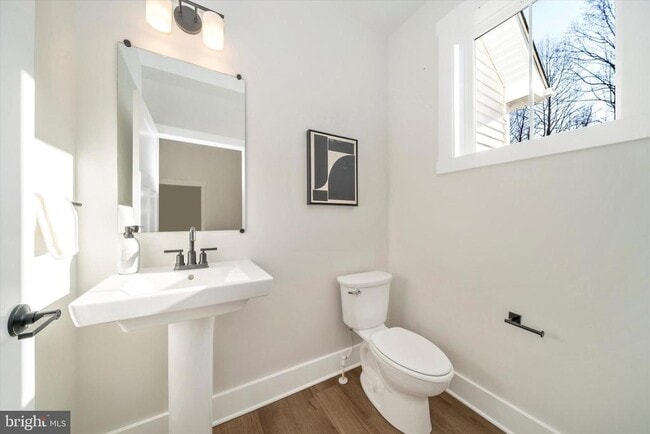 Building Photo - 204 3 Rivers Rd