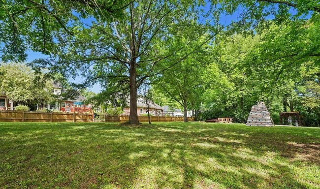 Building Photo - 786 Ideal Dr SE