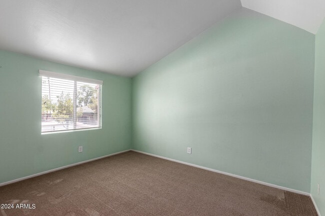 Building Photo - 6533 N 7th Ave