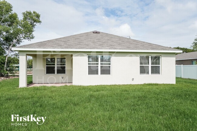 Building Photo - 1622 SW 27th St