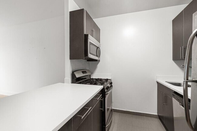 Building Photo - 0 bedroom in New York NY 10038