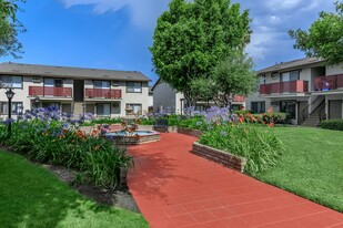 Building Photo - Del Amo Apartment Homes