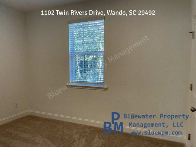 Building Photo - New Townhouse - Be the 1st to Call it Home