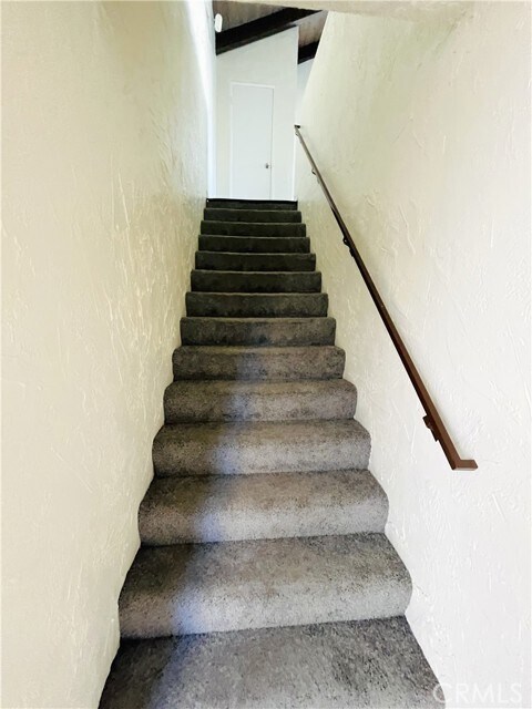 Building Photo - 2214 Grant Ave