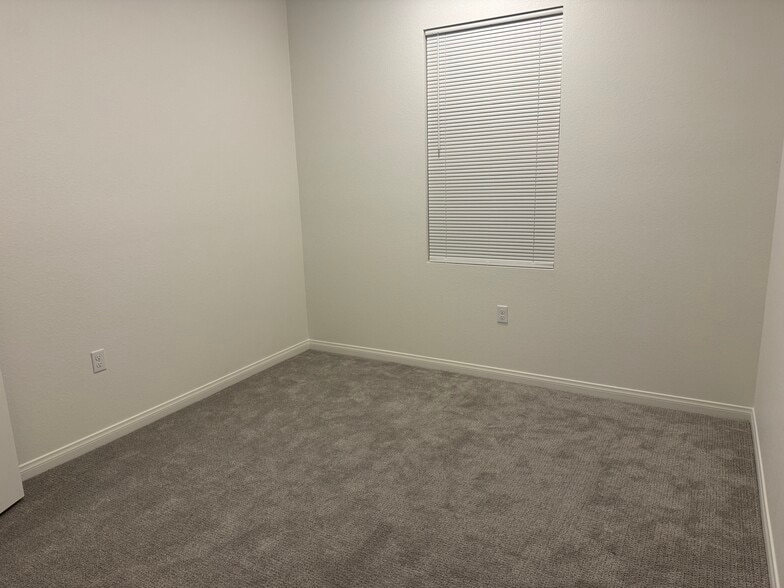 Building Photo - 4781 Sicily Dr