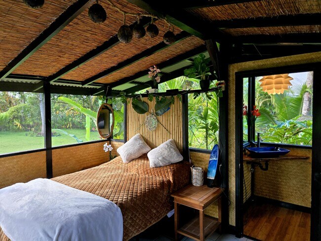 Building Photo - 15-1456-1456 10th Ave