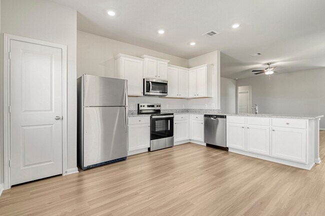 Building Photo - 8208 Burnt Orchid Dr